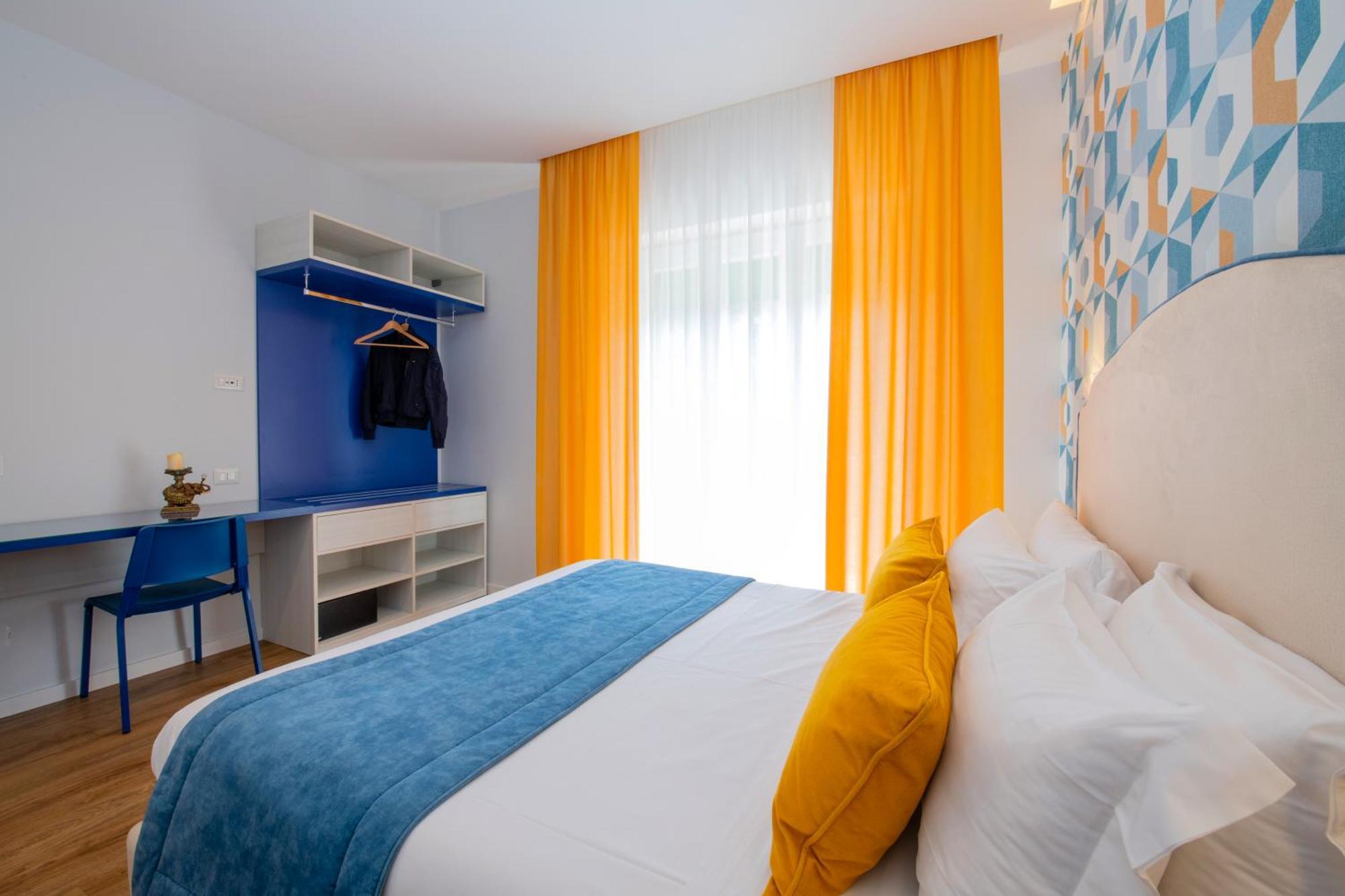 Shabby Chic Seaview Apartments Castellammare di Stabia Bagian luar foto