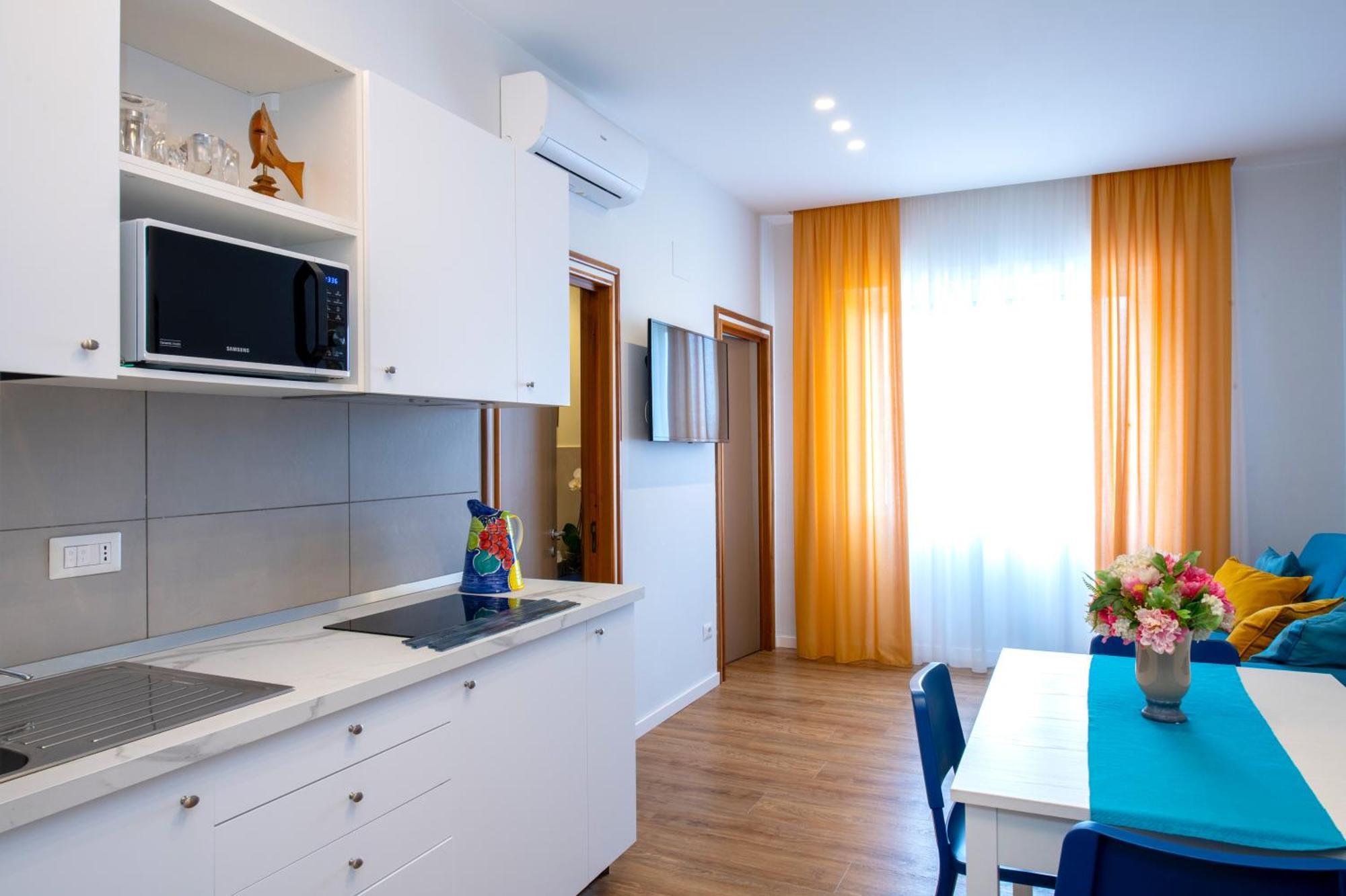 Shabby Chic Seaview Apartments Castellammare di Stabia Bagian luar foto